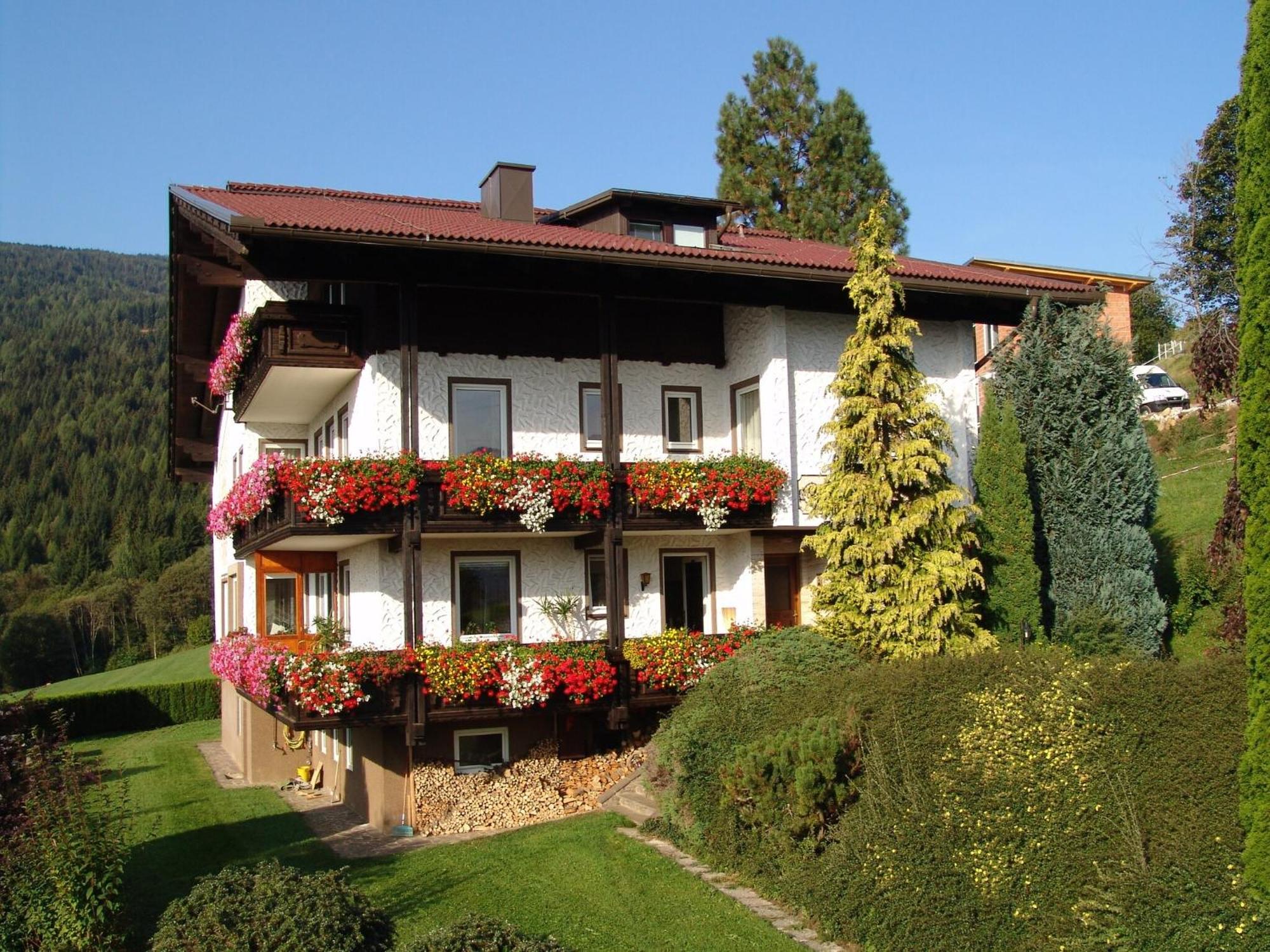 Cozy Apartment In Afritz Am See Near Gerlitzen Ski Area 외부 사진