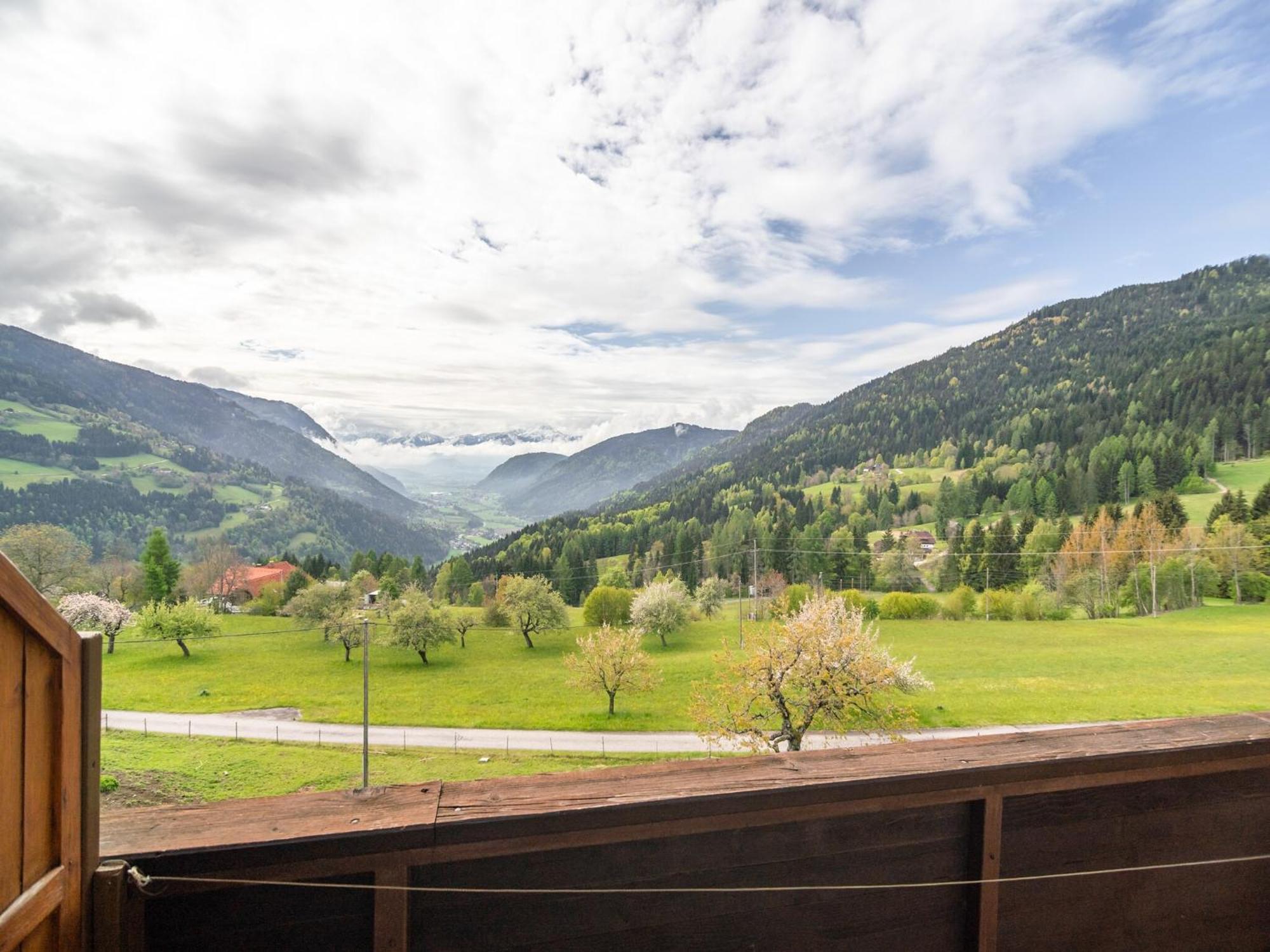 Cozy Apartment In Afritz Am See Near Gerlitzen Ski Area 외부 사진